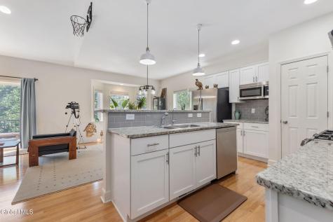 3 Sutton Drive Cohoes NY 12047