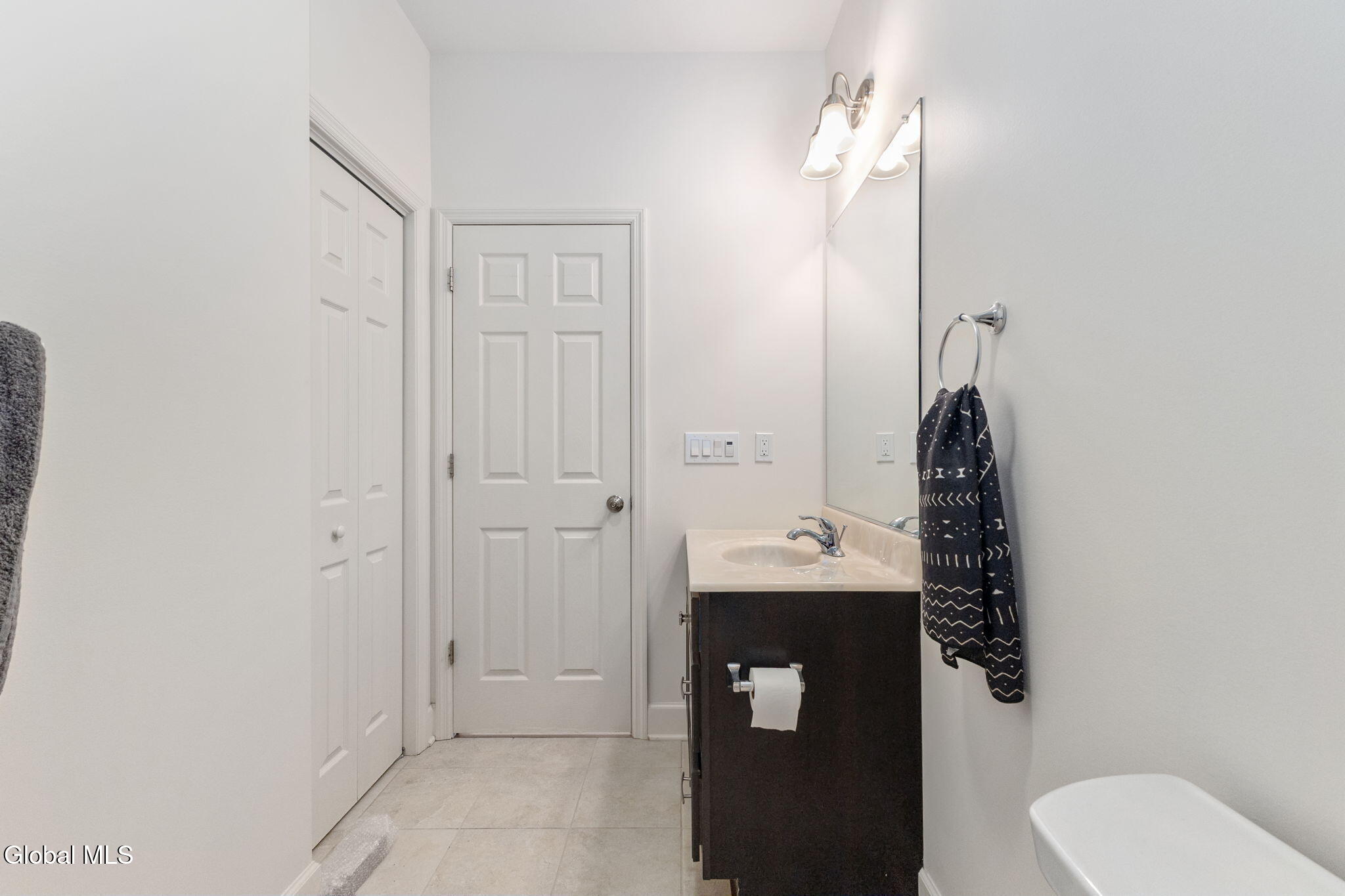 3 Sutton Drive Cohoes NY 12047