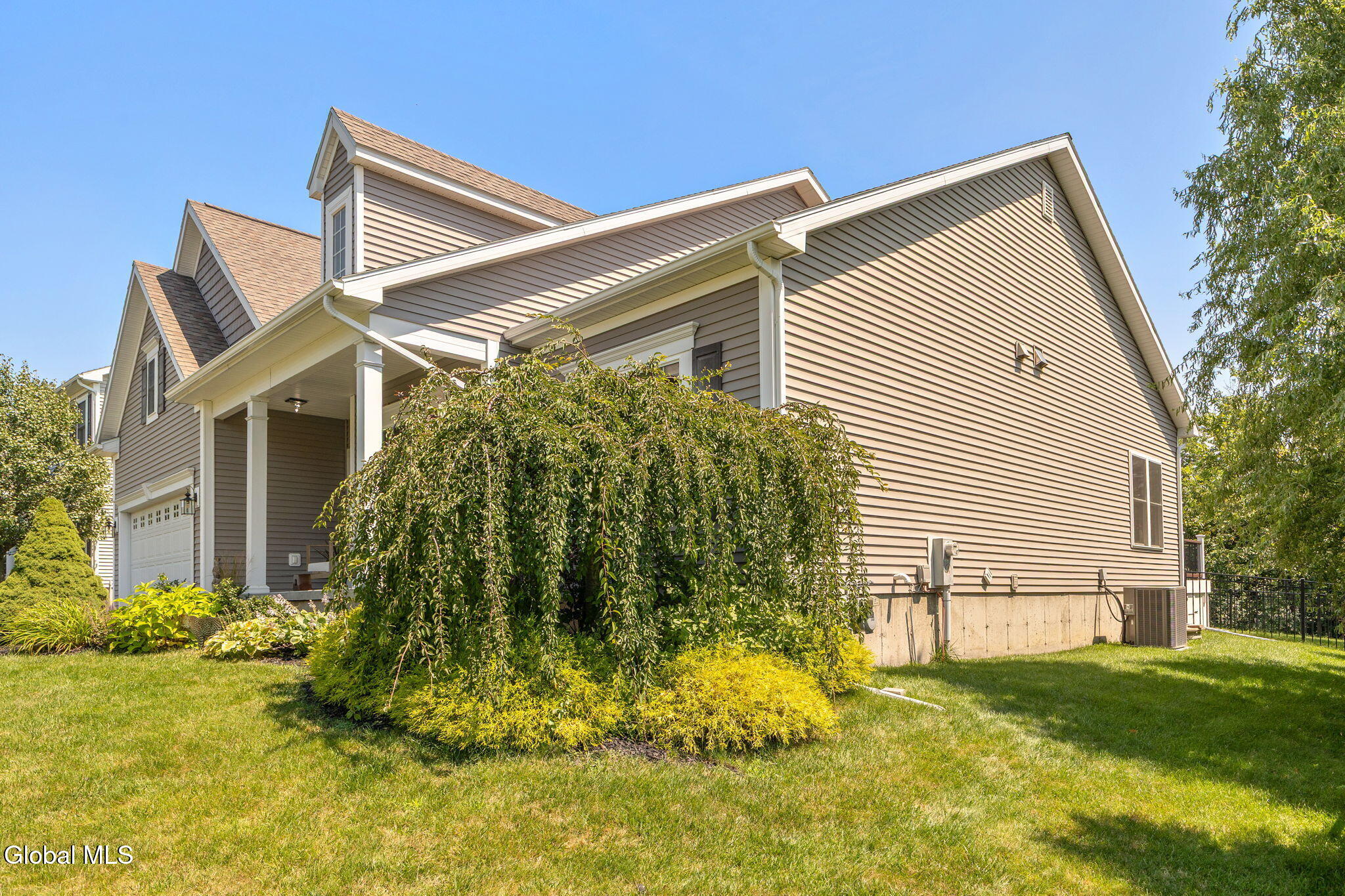 3 Sutton Drive Cohoes NY 12047