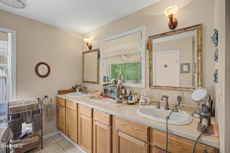 4 Pine Knoll Drive Saratoga Springs NY 12866