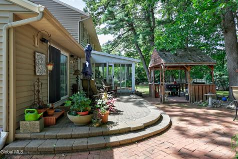 4 Pine Knoll Drive Saratoga Springs NY 12866