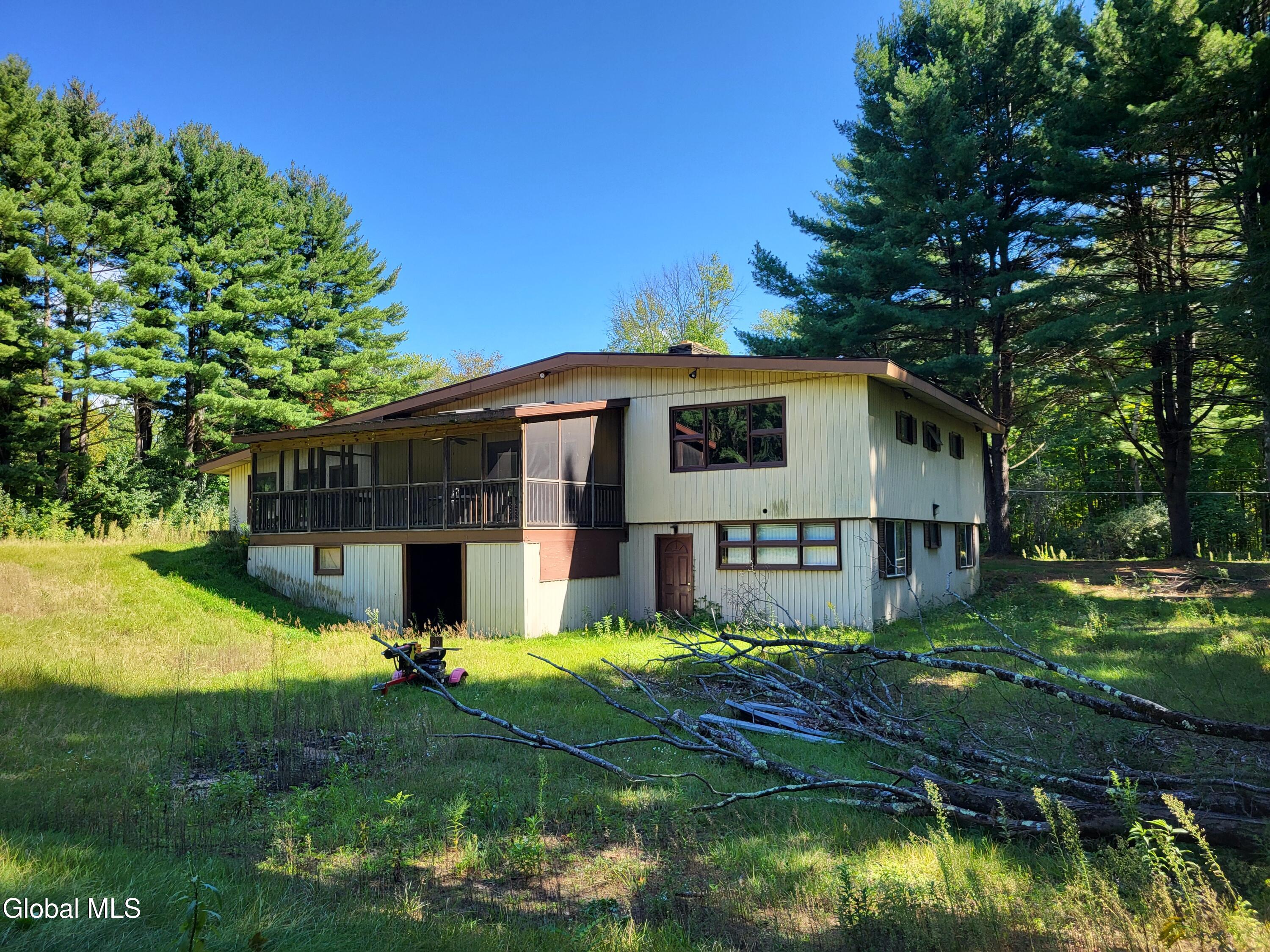 639 Mac Elroy Road Ballston Lake NY 12019