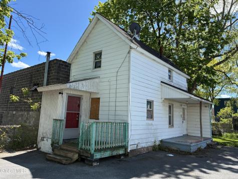 1324 8th Avenue Schenectady NY 12303