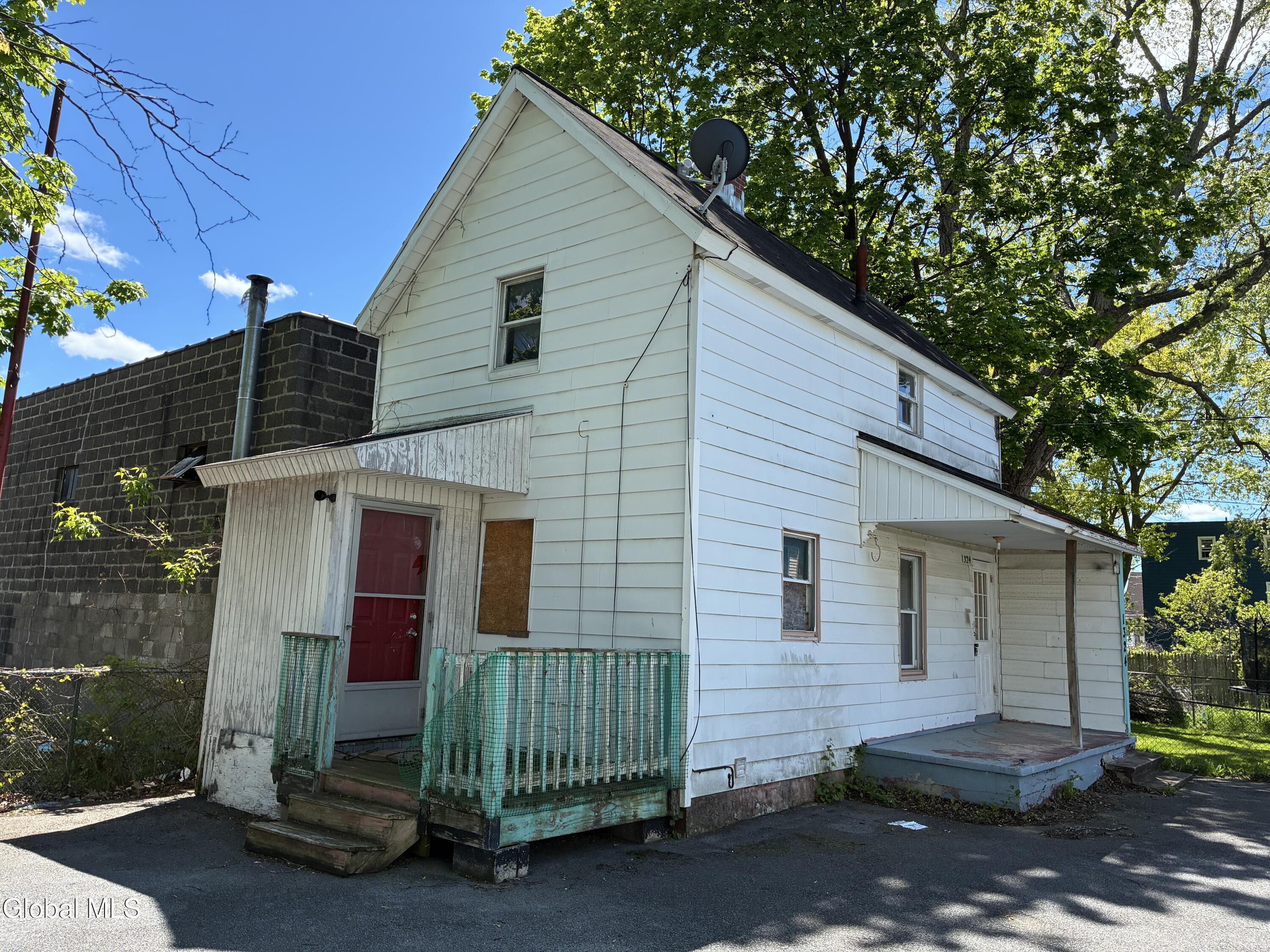 1324 8th Avenue Schenectady NY 12303