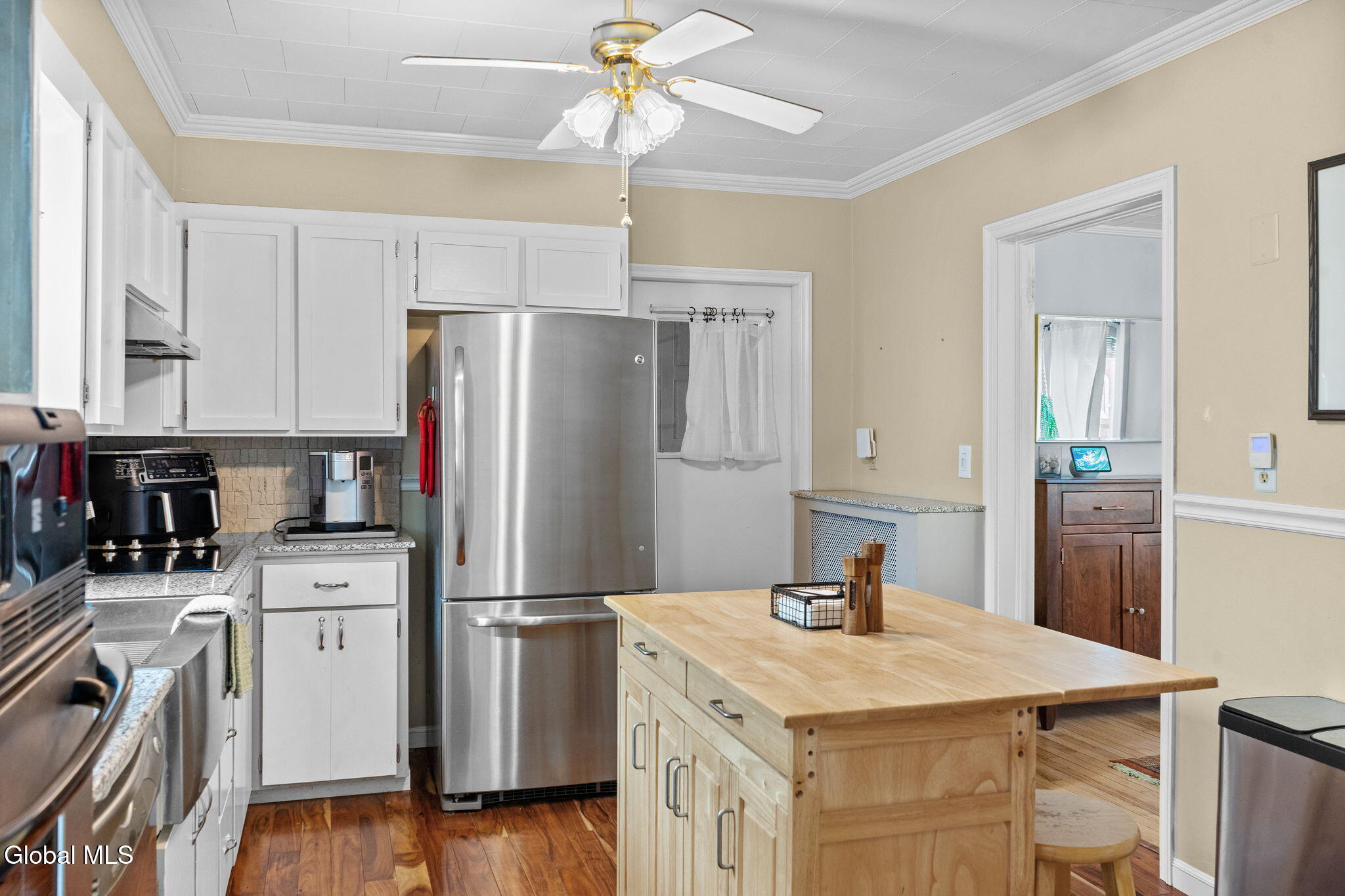 1524 Avenue A Watervliet NY 12189