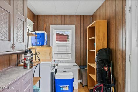1524 Avenue A Watervliet NY 12189