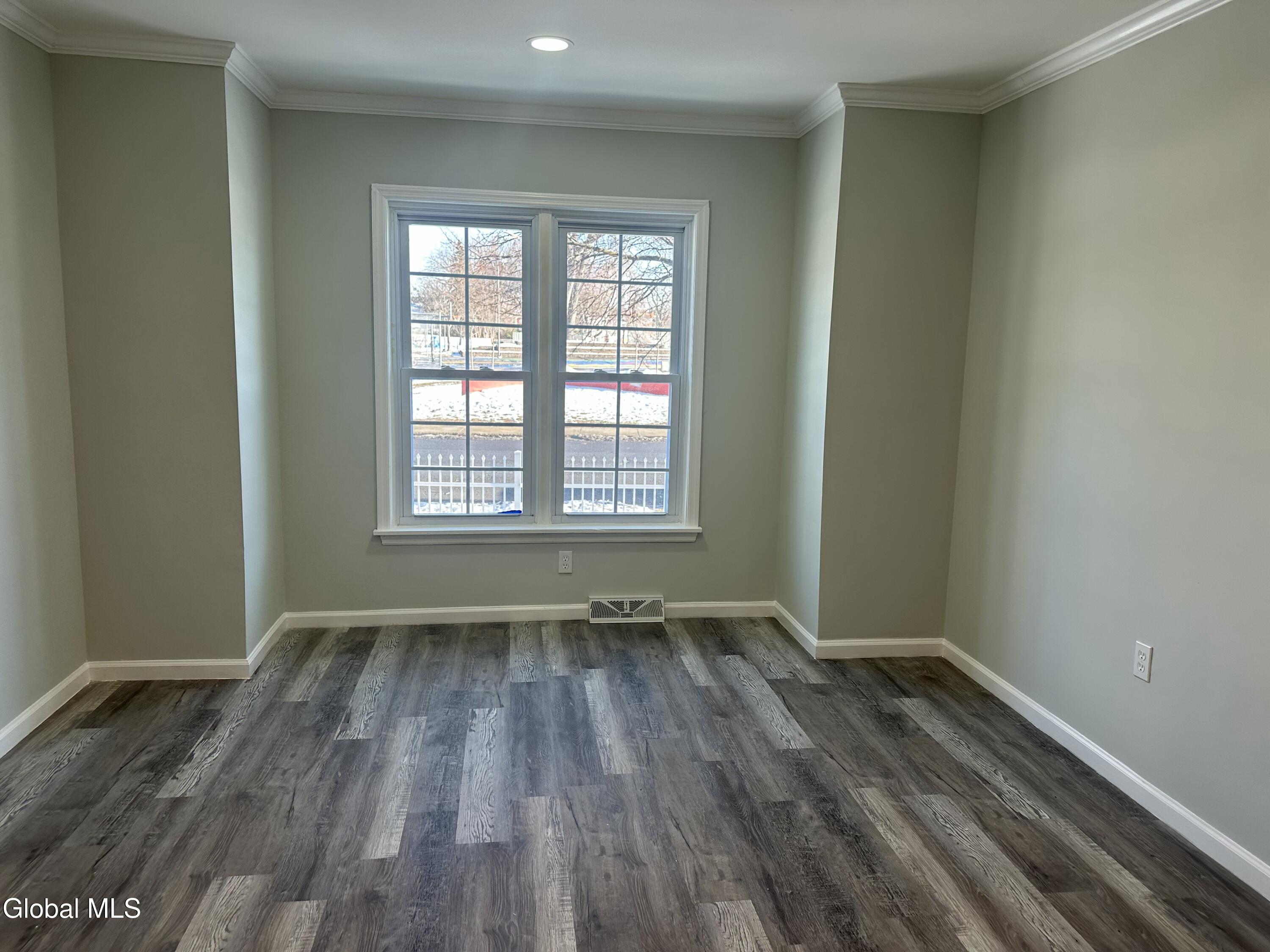 740 Hamilton Street Schenectady NY 12307