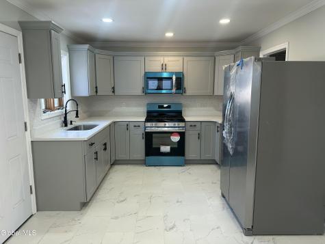 740 Hamilton Street Schenectady NY 12307