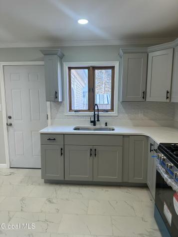 740 Hamilton Street Schenectady NY 12307