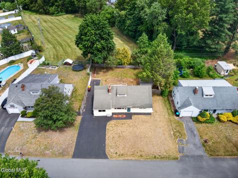 25 Dorwood Drive Loudonville NY 12211