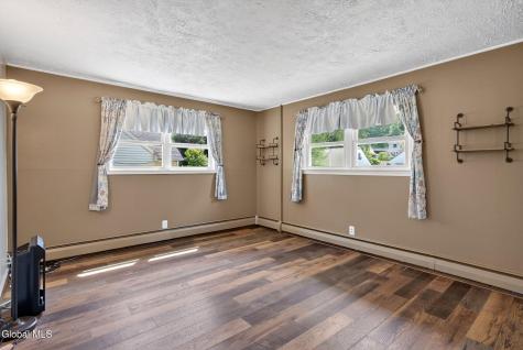 25 Dorwood Drive Loudonville NY 12211