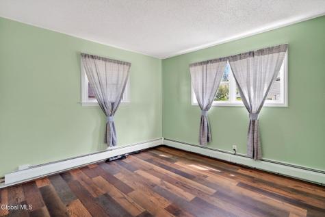 25 Dorwood Drive Loudonville NY 12211