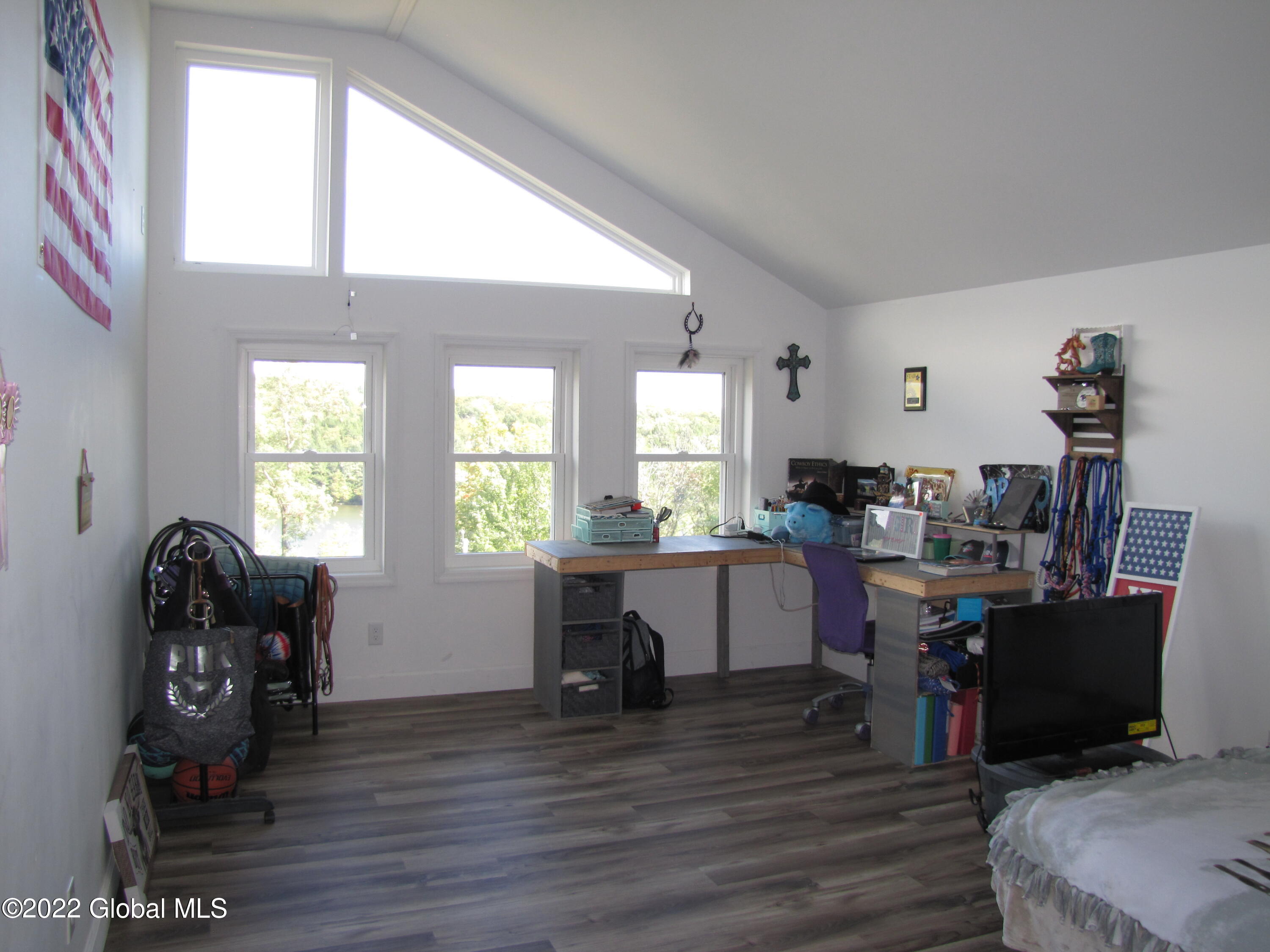44 Abbey Road Berne NY 12023