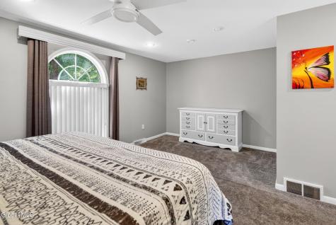 34 W Skyview Drive Cohoes NY 12047