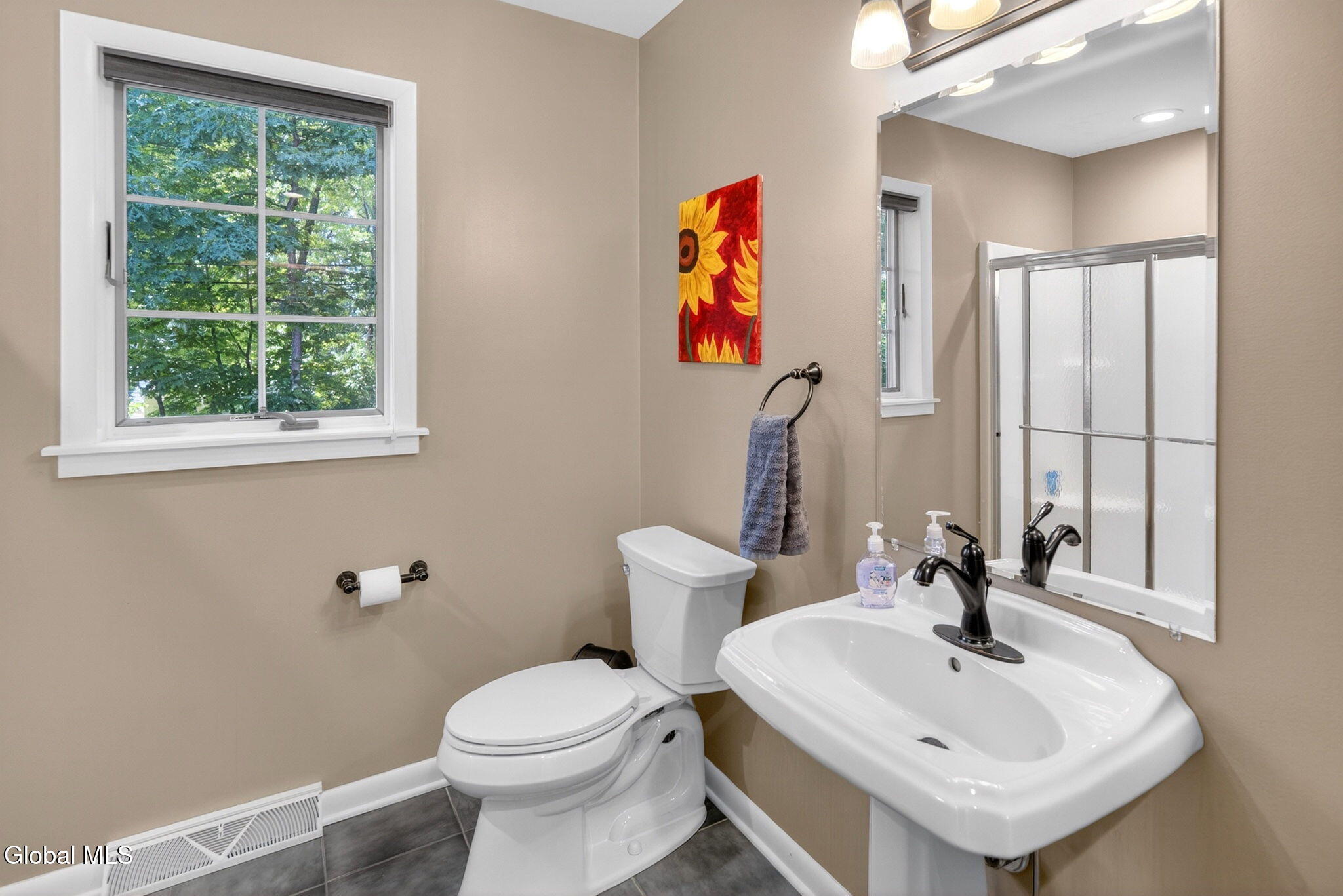 34 W Skyview Drive Cohoes NY 12047