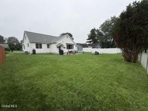28 Fay Street Gloversville NY 12078