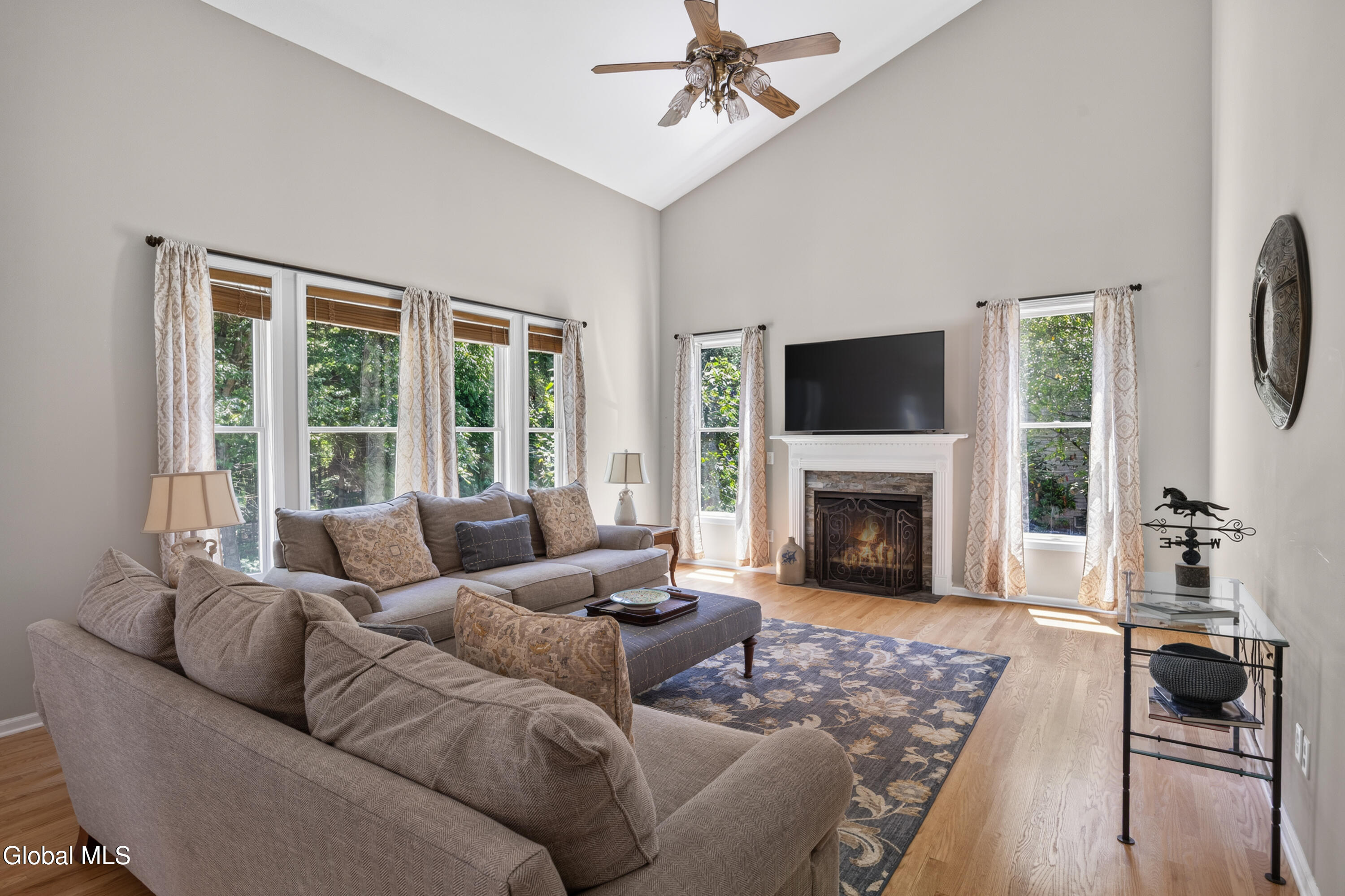 34 Castle Pines Clifton Park NY 12065