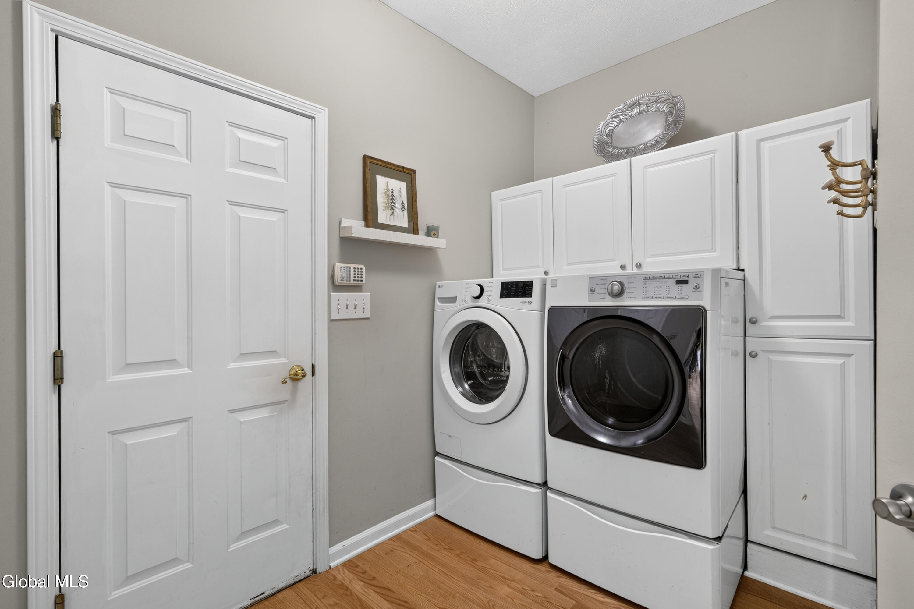 34 Castle Pines Clifton Park NY 12065