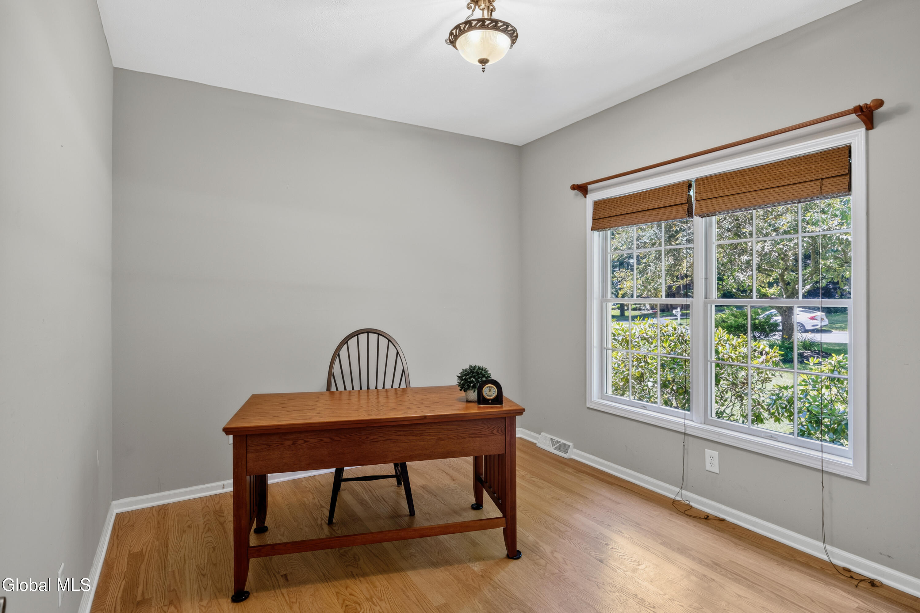 34 Castle Pines Clifton Park NY 12065
