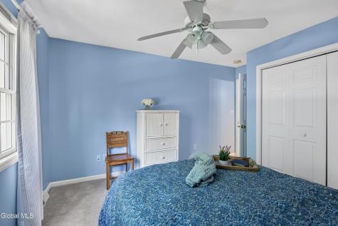 34 Castle Pines Clifton Park NY 12065