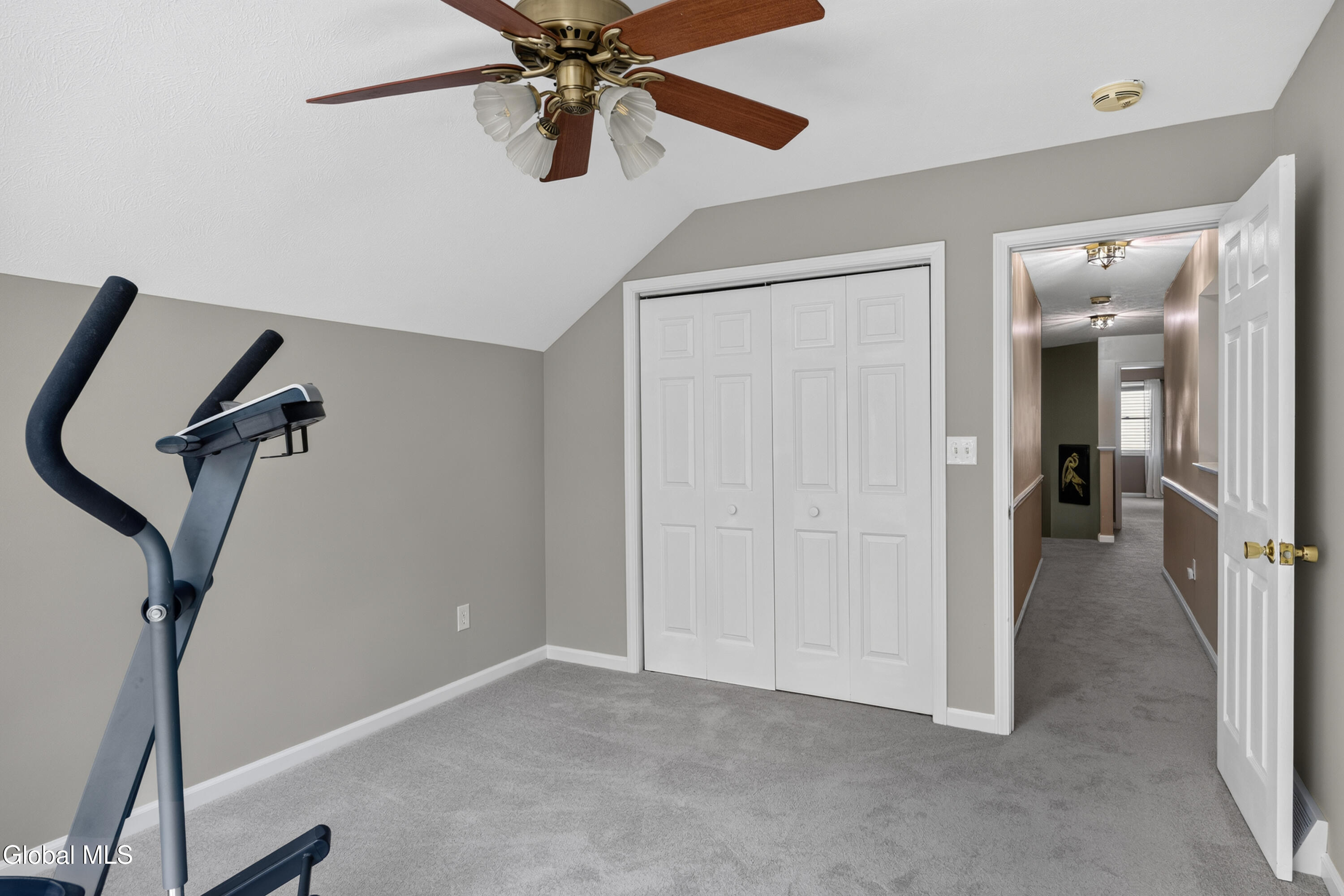 34 Castle Pines Clifton Park NY 12065
