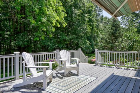 34 Castle Pines Clifton Park NY 12065
