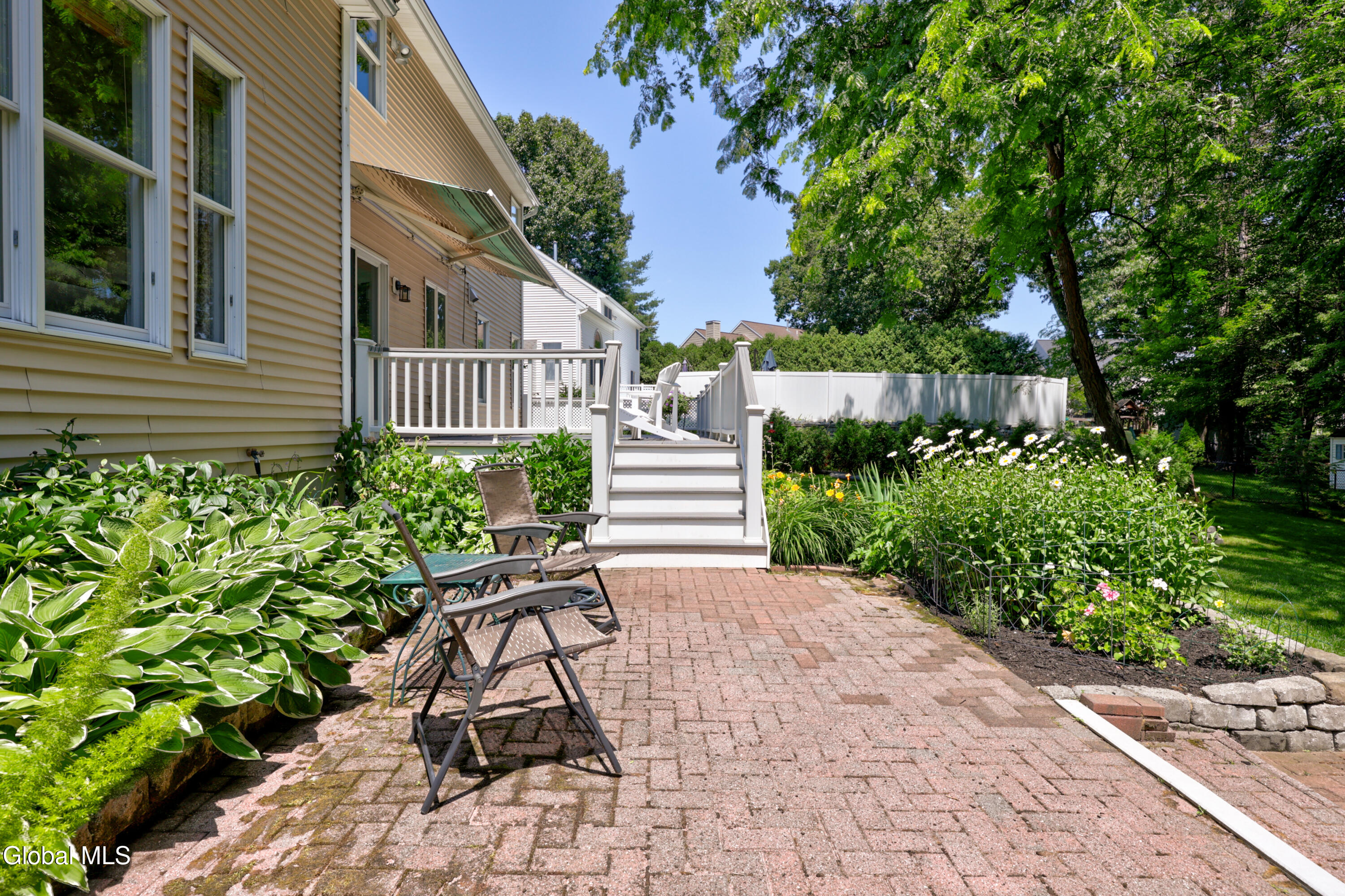 34 Castle Pines Clifton Park NY 12065