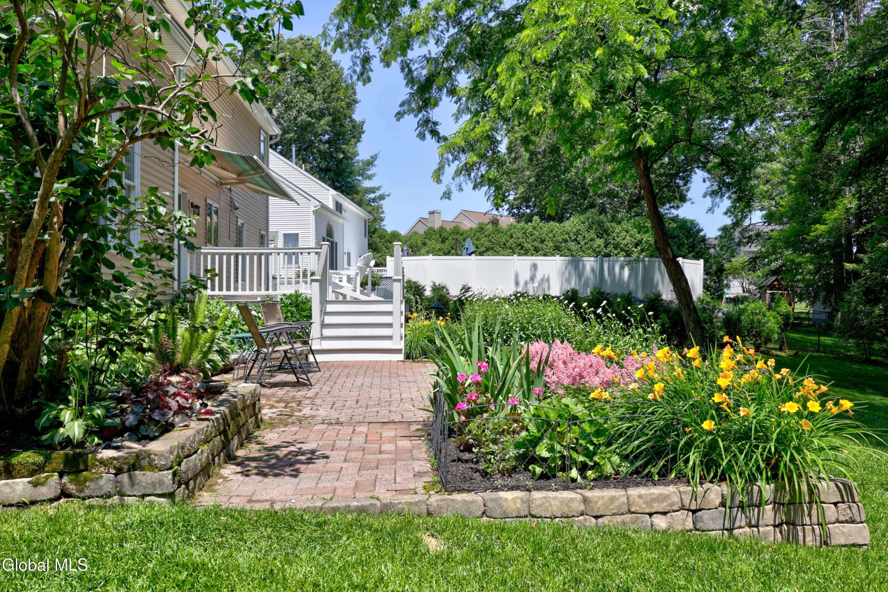 34 Castle Pines Clifton Park NY 12065