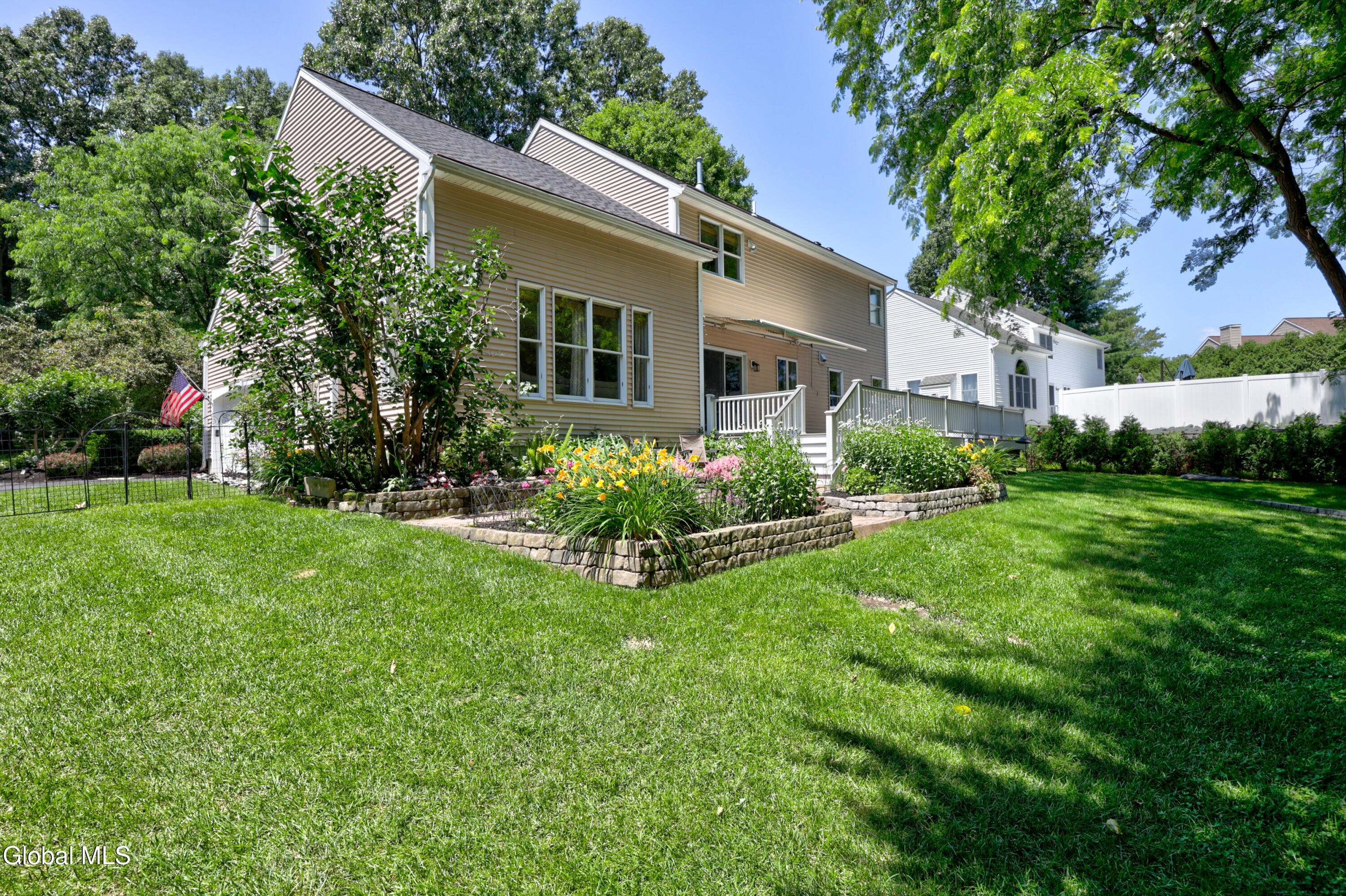 34 Castle Pines Clifton Park NY 12065