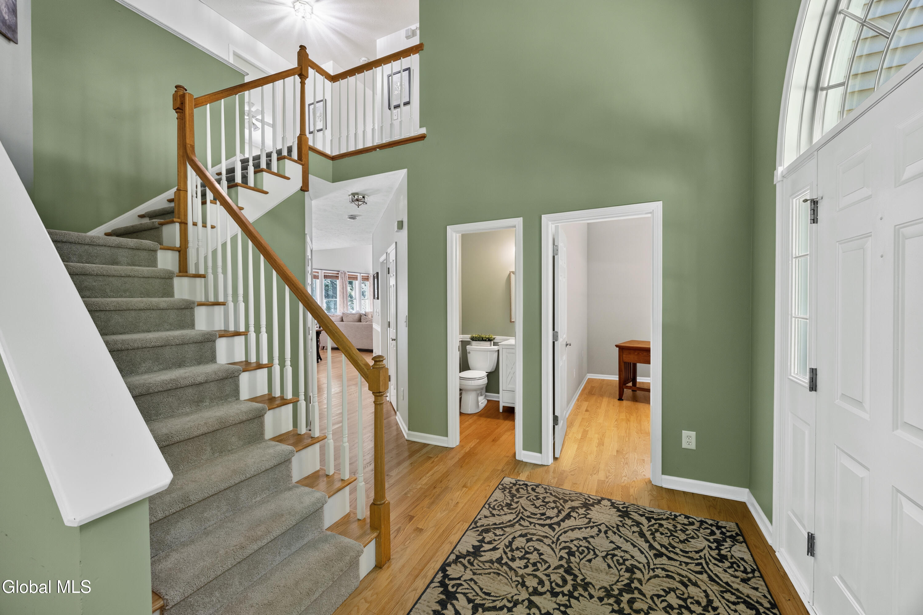 34 Castle Pines Clifton Park NY 12065