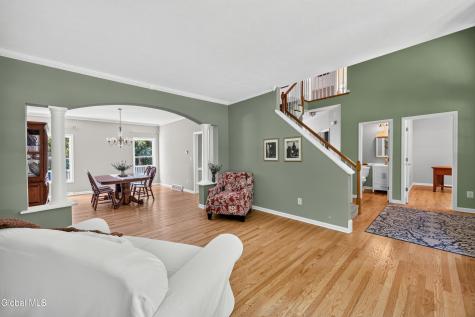 34 Castle Pines Clifton Park NY 12065