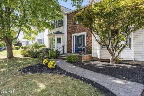 29 Dublin Court Latham NY 12110