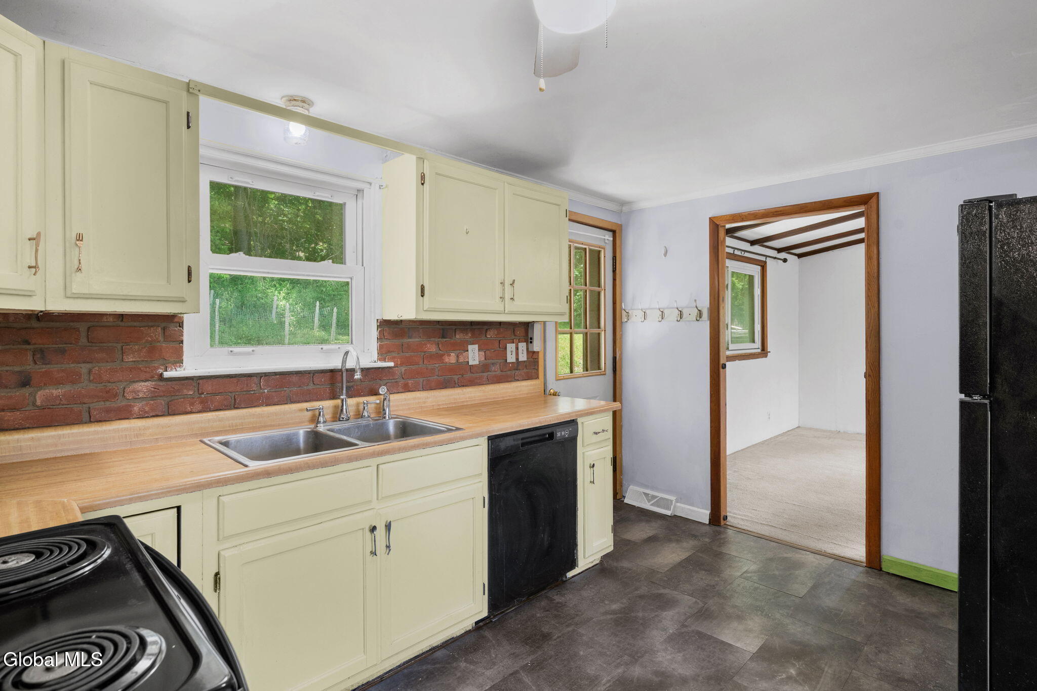 7 Nodine Mountain Road West Coxsackie NY 12192