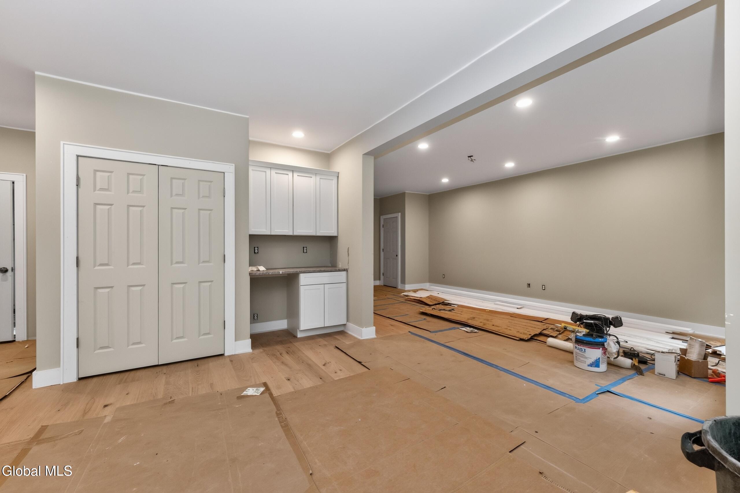 1 Hollins Lane Burnt Hills NY 12027
