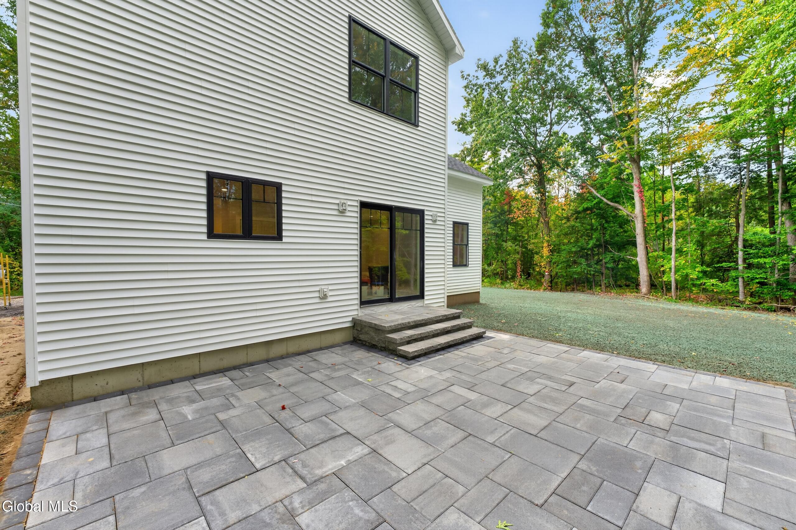 1 Hollins Lane Burnt Hills NY 12027