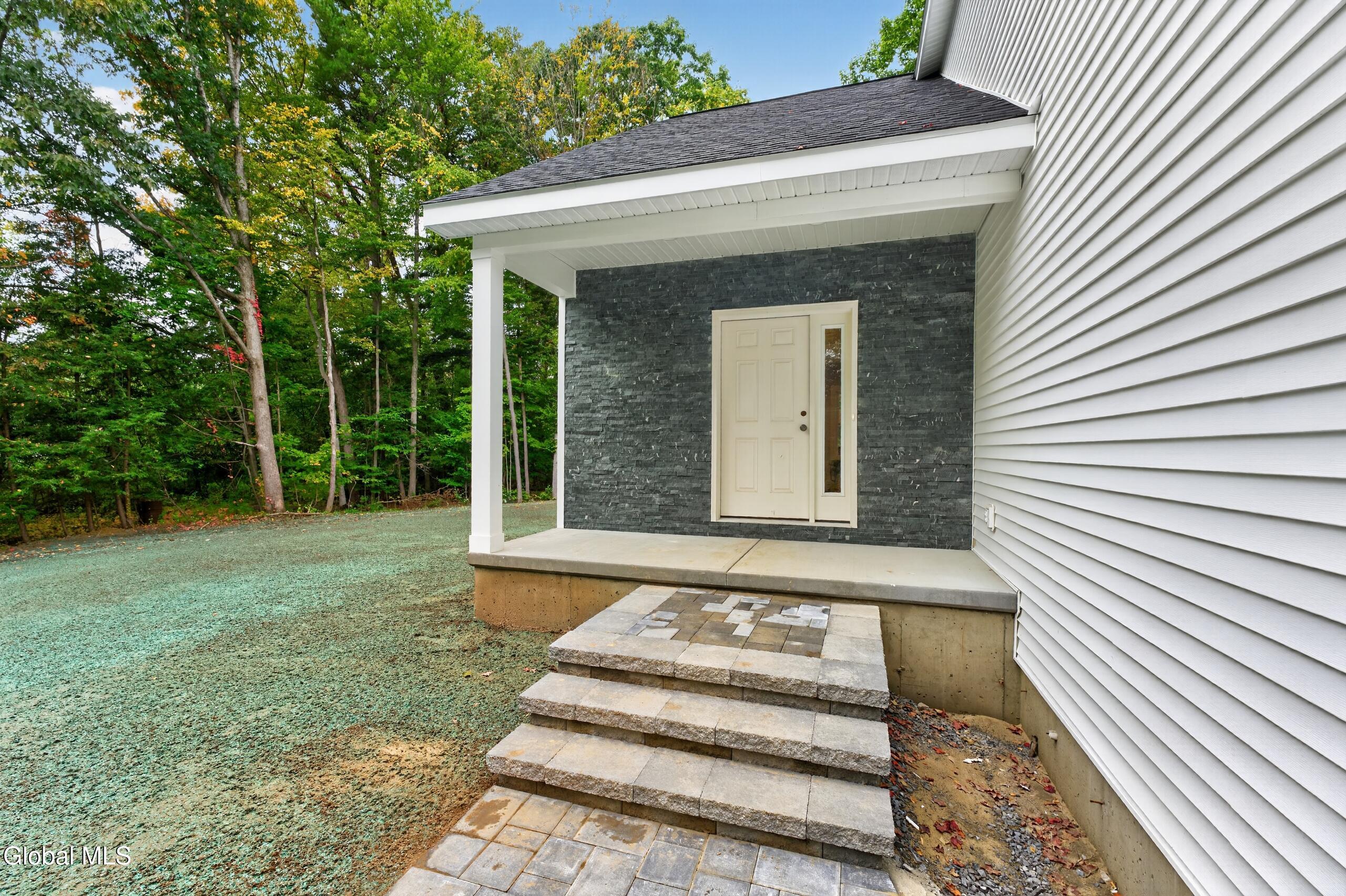 1 Hollins Lane Burnt Hills NY 12027