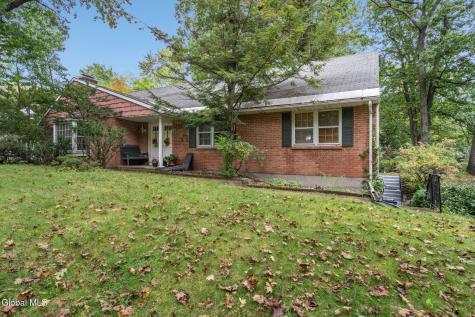 1935 Heritage Road Schenectady NY 12309