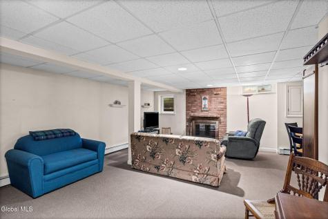 1935 Heritage Road Schenectady NY 12309