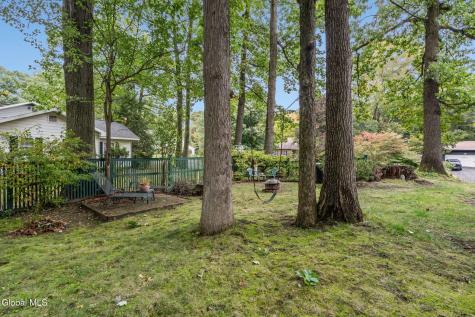 1935 Heritage Road Schenectady NY 12309