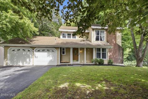 85 Southbury Road Clifton Park NY 12065