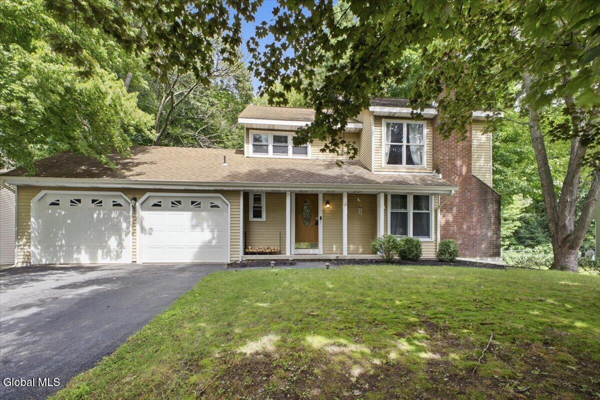 85 Southbury Road Clifton Park NY 12065