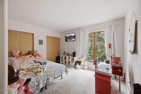 85 Southbury Road Clifton Park NY 12065