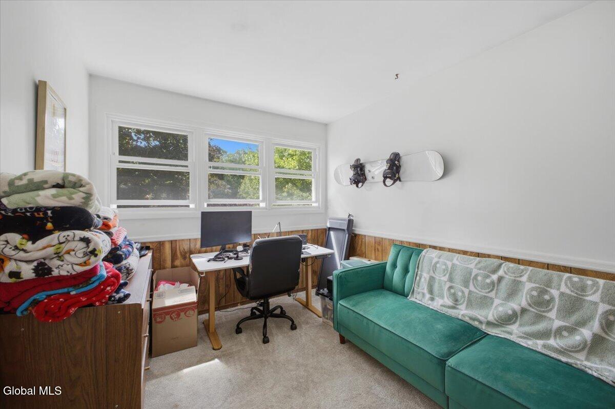 85 Southbury Road Clifton Park NY 12065