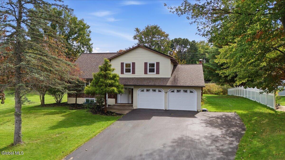 1 Starboard Court Waterford NY 12188