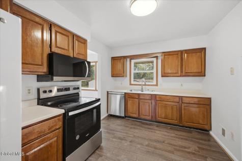 1 Starboard Court Waterford NY 12188