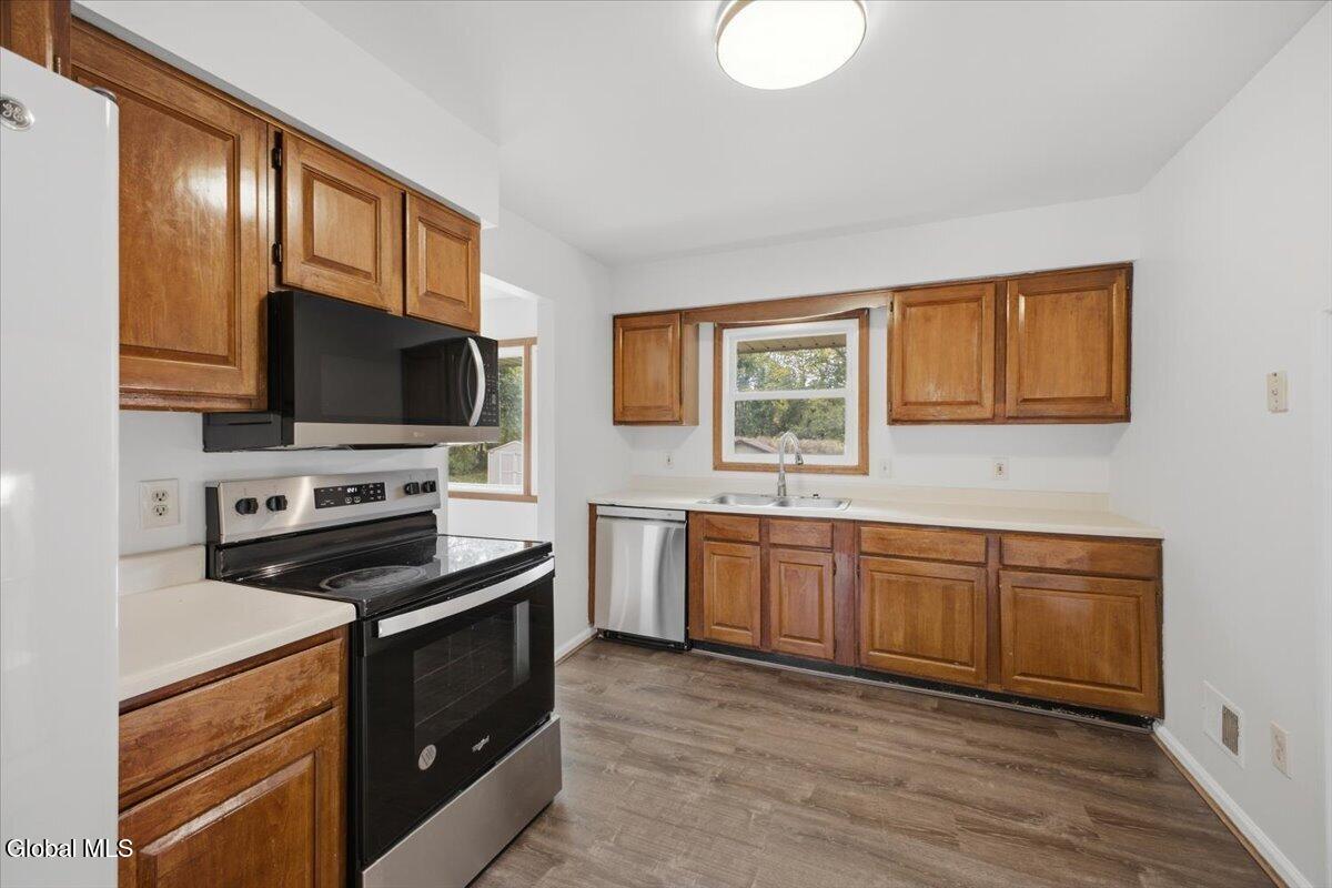 1 Starboard Court Waterford NY 12188