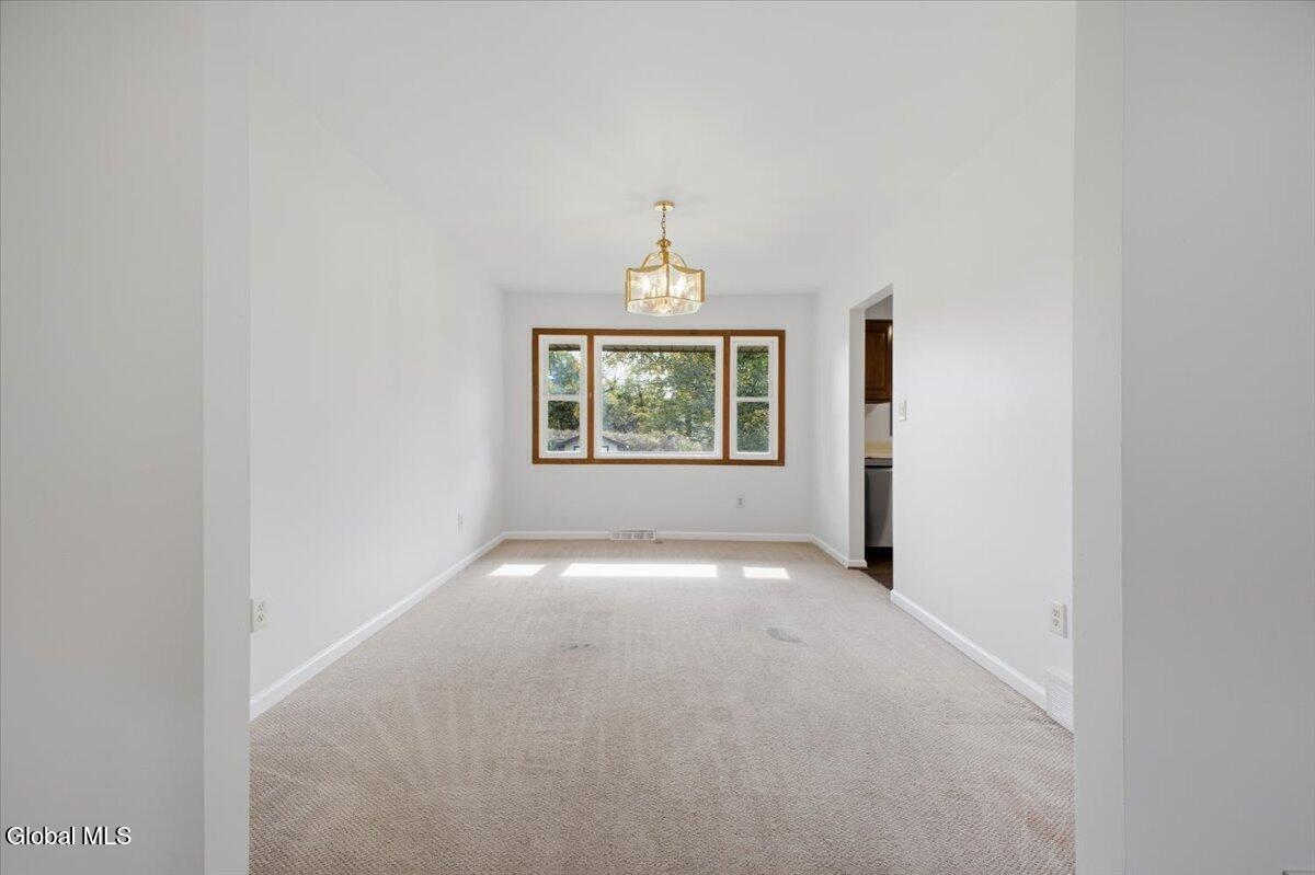 1 Starboard Court Waterford NY 12188