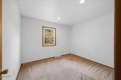 1 Starboard Court Waterford NY 12188