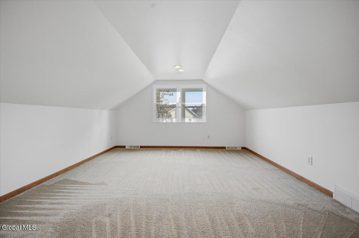 1 Starboard Court Waterford NY 12188