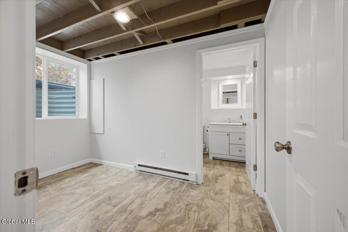 1 Starboard Court Waterford NY 12188